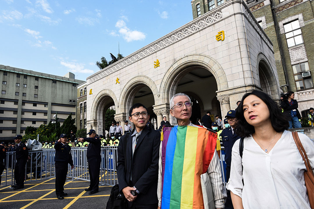 台湾大法官认为限定异性结合的民法违宪